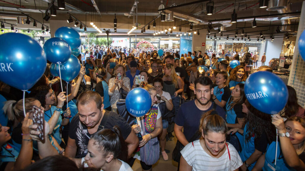 Día de inauguración de la primera tienda Primark en Sevilla. Fotografía: Antonio Pizarro.