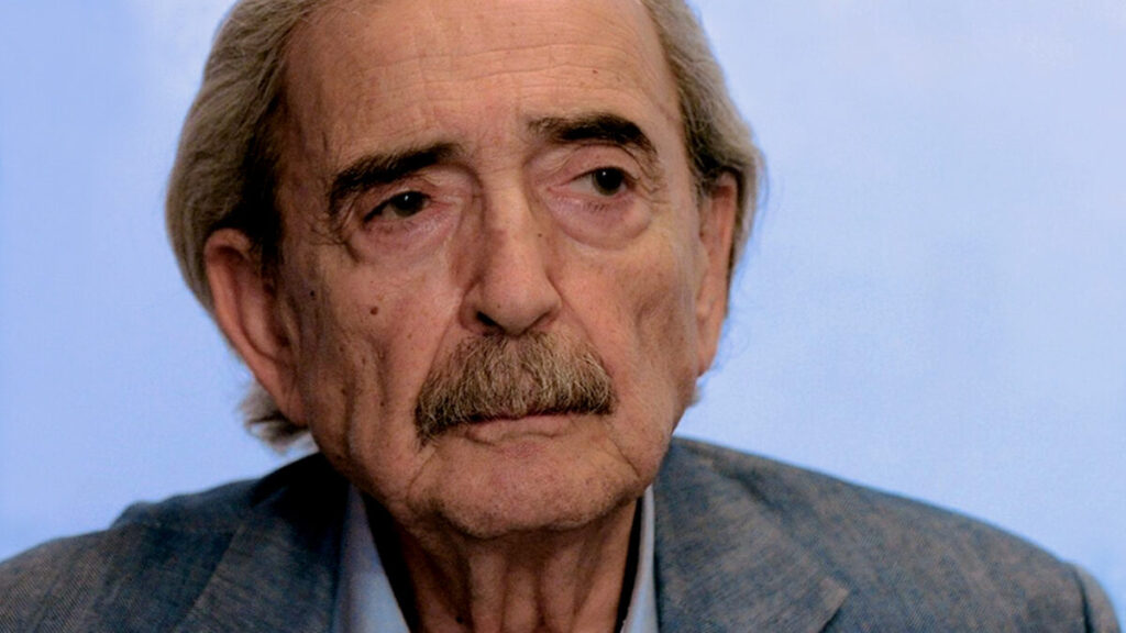 Retrato del escritor argentino Juan Gelman. Fotografía: Pablo Porciuncula.