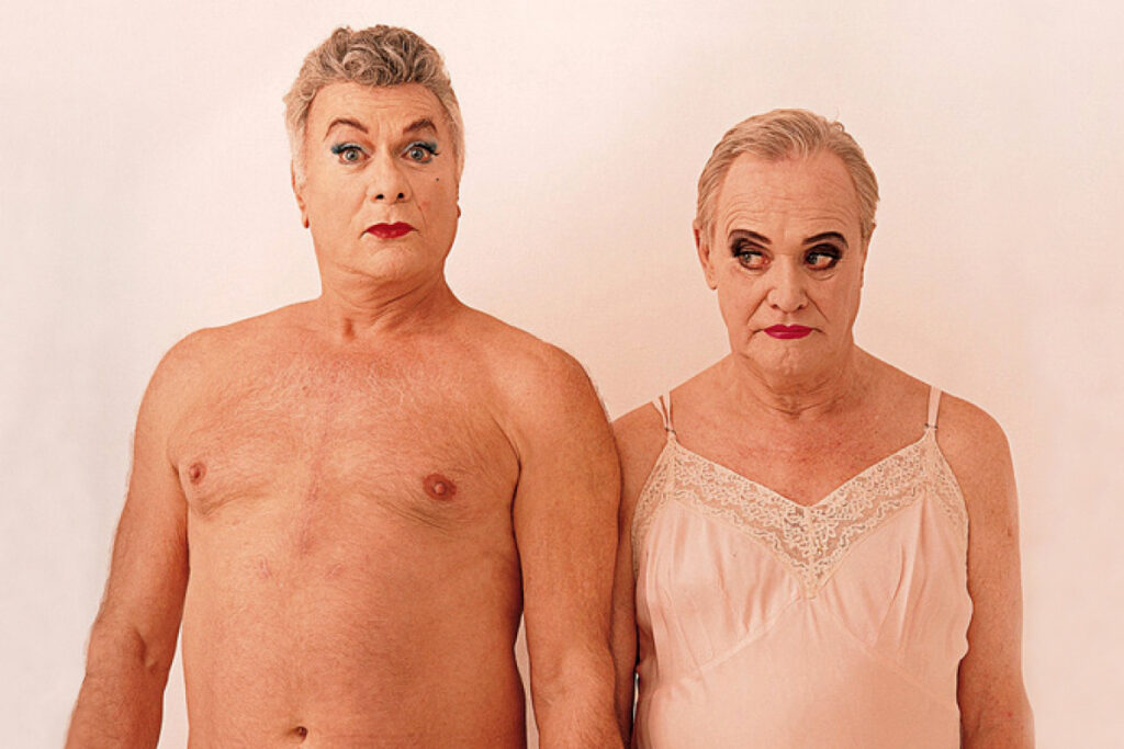 Tony Curtis y Jack Lemmon rememorando “Con faldas y a lo loco”. Fotografía: Annie Leibovitz.