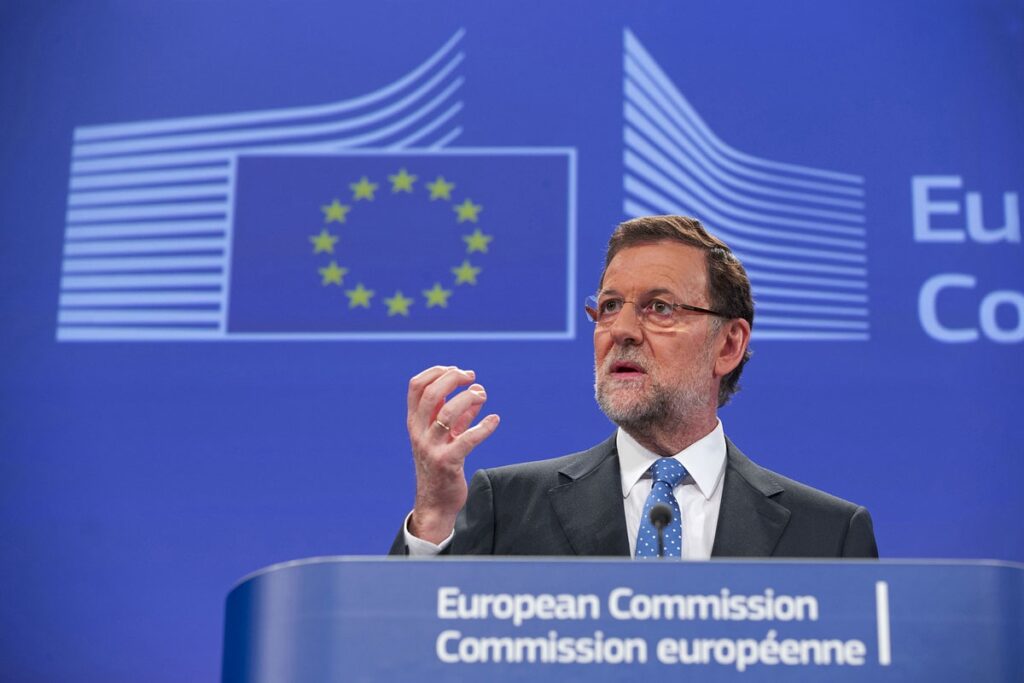 En el púlpito, el farfullero popular Mariano Rajoy Brey. Fotografía de archivo.