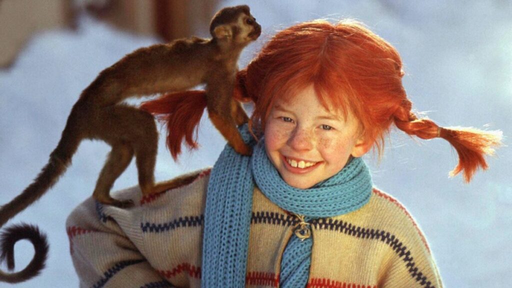 Pipi Calzaslargas acompañada por su inseparable amigo el Señor Nilsson. Fotografía de archivo.